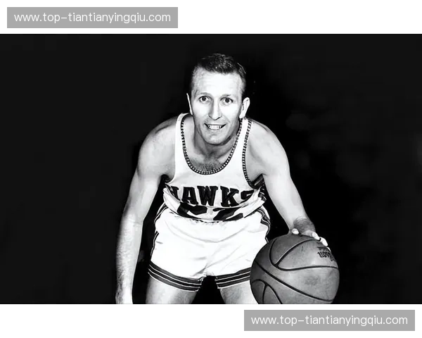 篮球最佳阵容评选：数据驱动下的场上艺术与策略